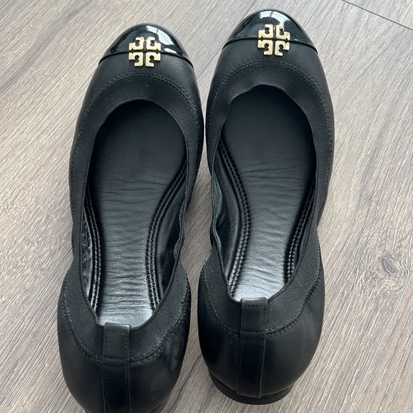 Tory Burch black flats - Picture 2 of 9